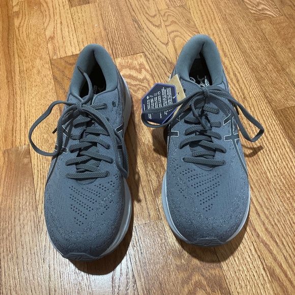 Asics men’s shoes - Picture 3 of 8